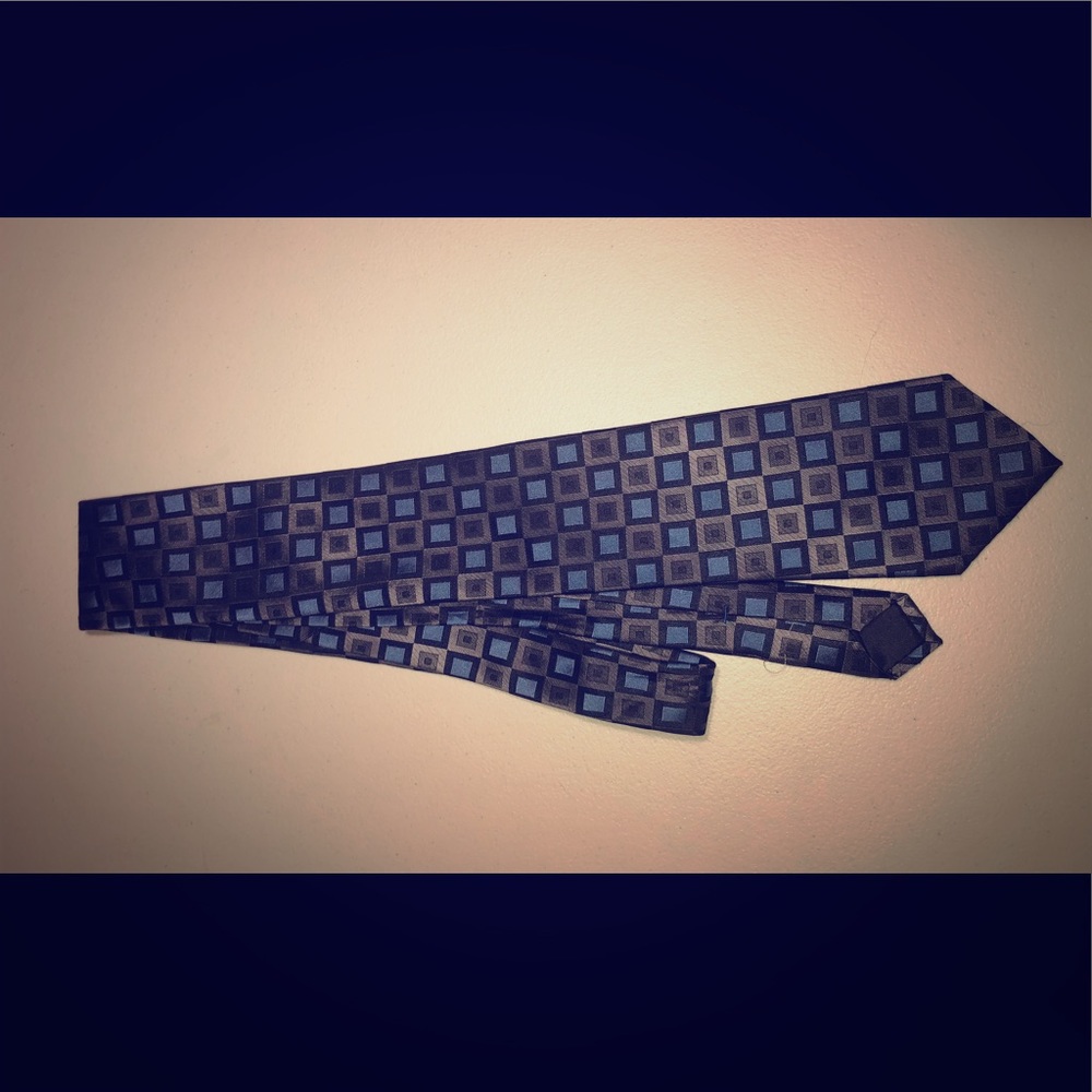 Kenneth Cole Reaction Men's Classic Geometric Tie